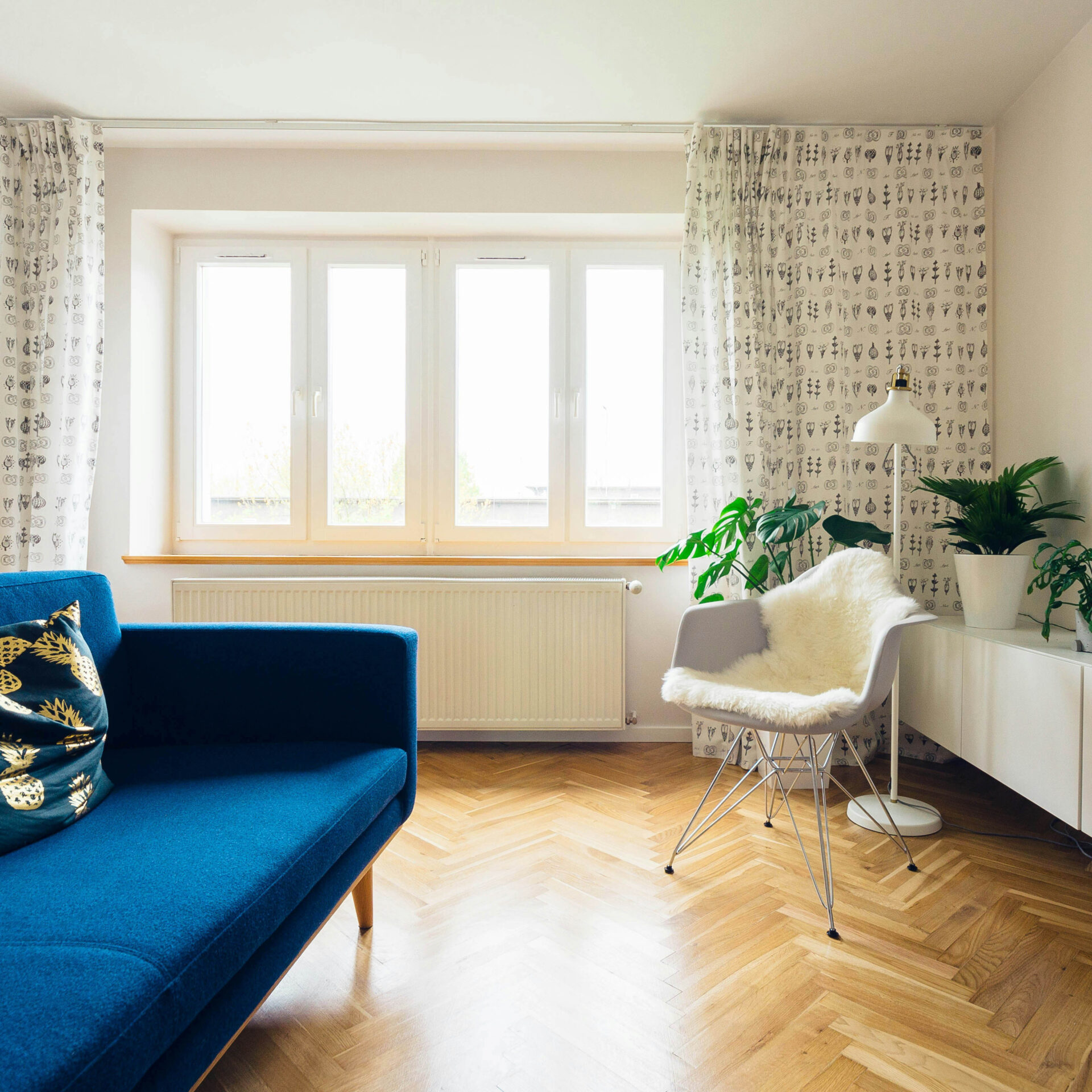 Upravljajte vse vrste senčil, kot so rolete, žaluzije, tende, komarniki, screen senčila in pergole, z ADC aplikacijo.