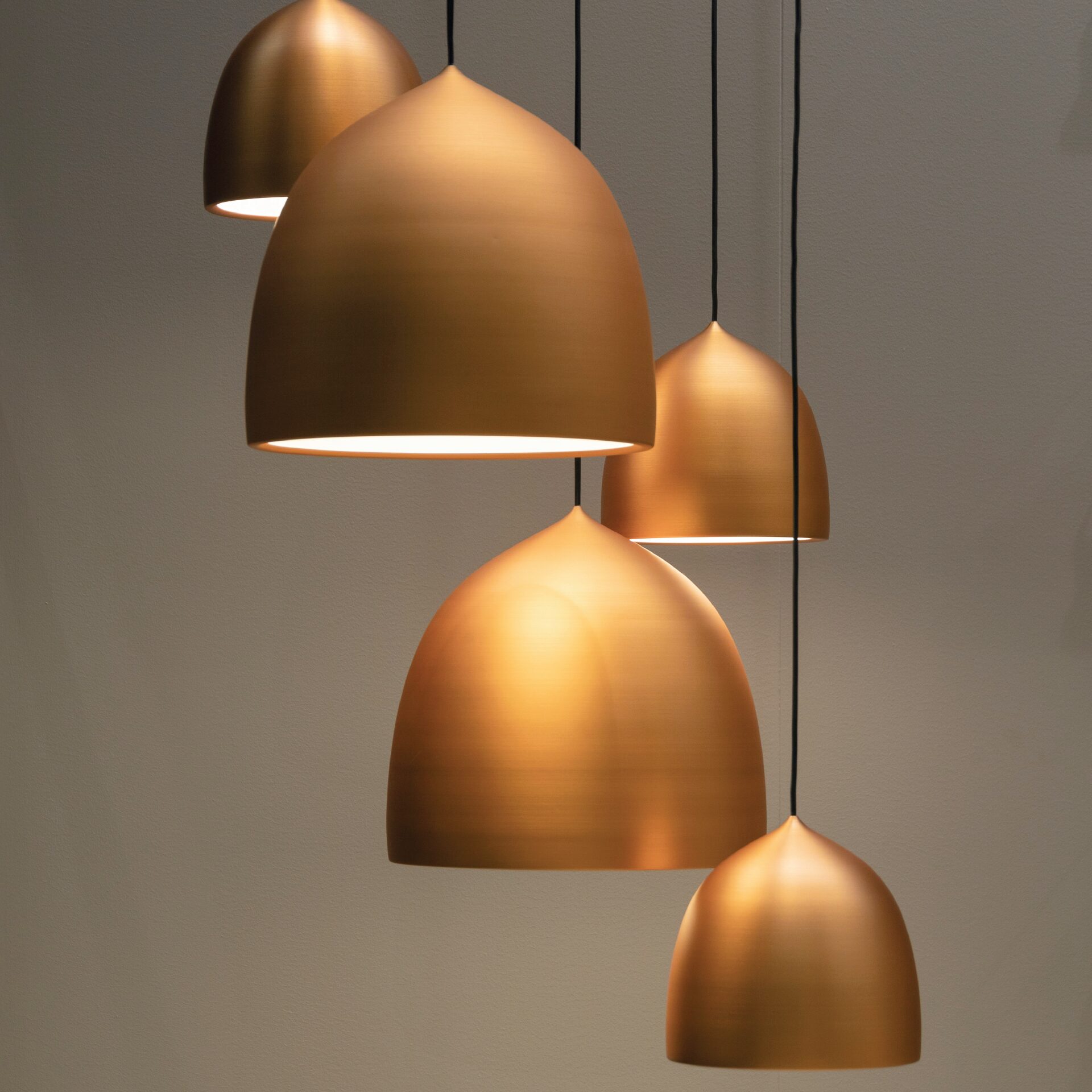 Z ADC aplikacijo upravljajte vse luči iz enega mesta.